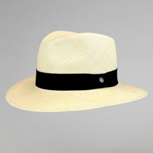 Fashion Rips Nature - Vintimilla